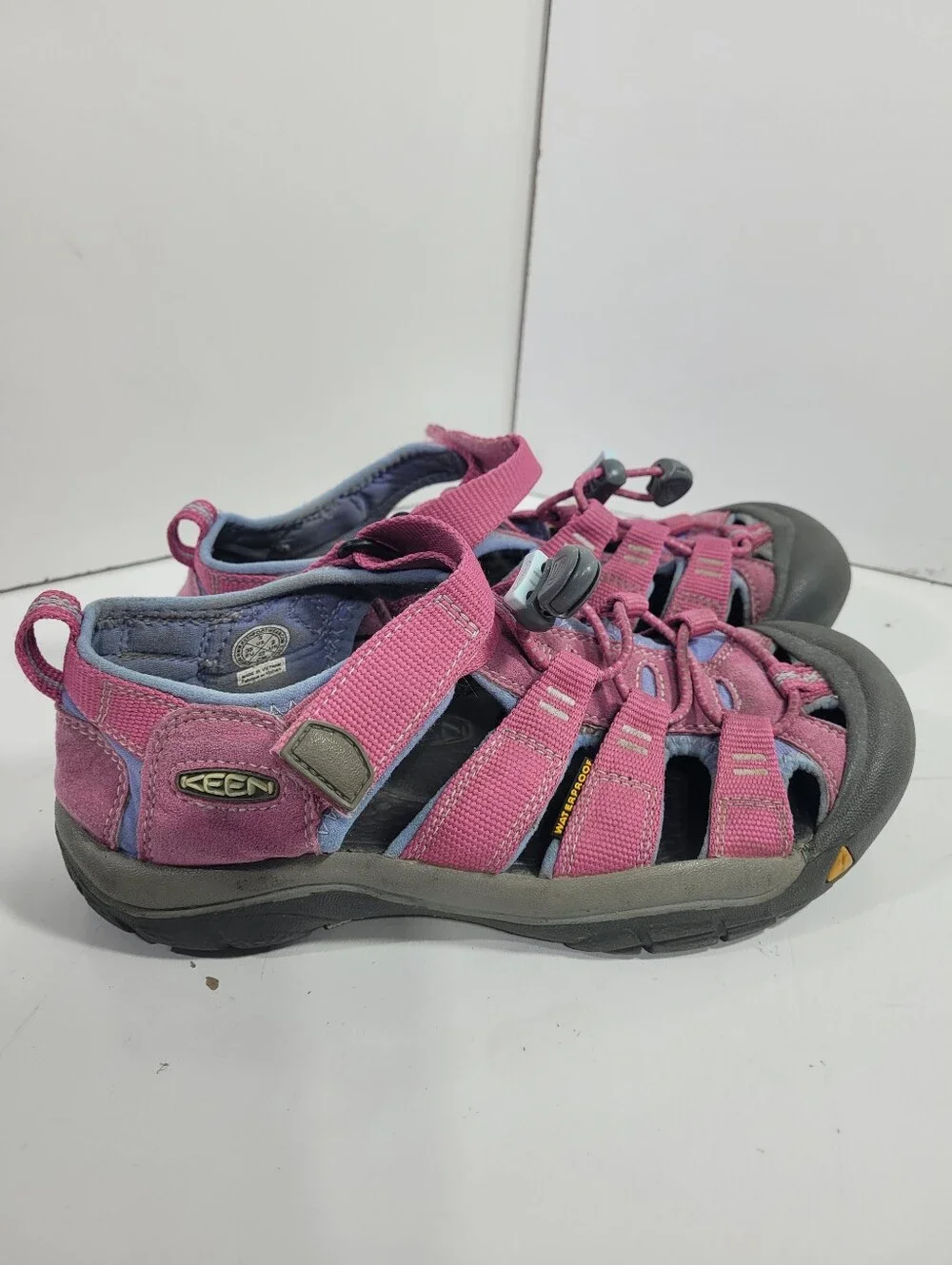 KEEN Newport H2 Youth Size 3 Big Kids Sandals Pink Purple Waterproof Hiking